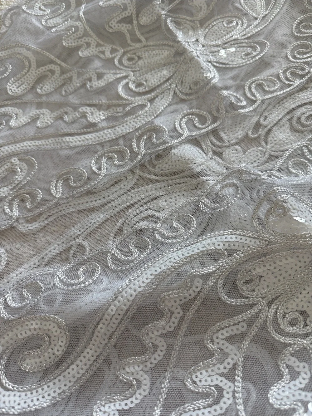 #256⭐️WHITE LACE CAPE